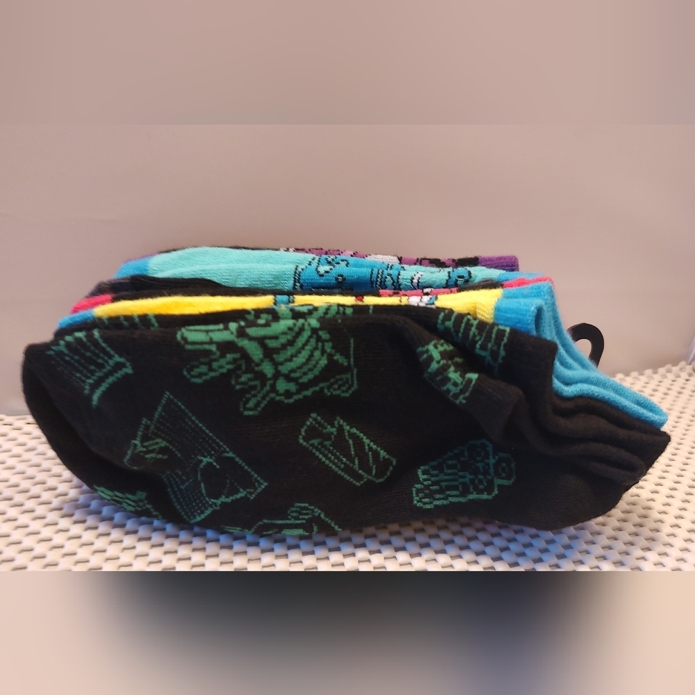 Boys No Show Socks Fortnite Shoes Size 3-9 Large 6pairs NWT - Picture 3 of 3